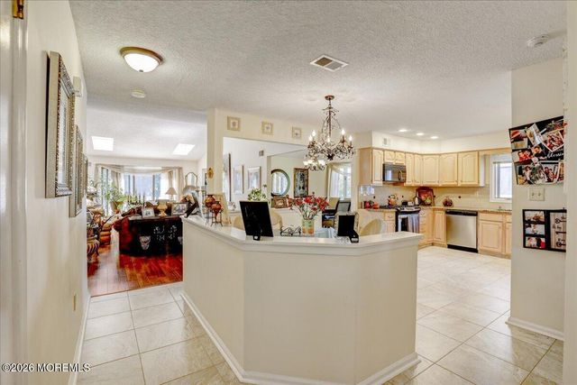 19 Hampton Drive, Marlboro, NJ 07746