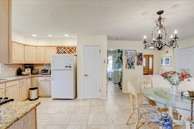 19 Hampton Drive, Marlboro, NJ 07746
