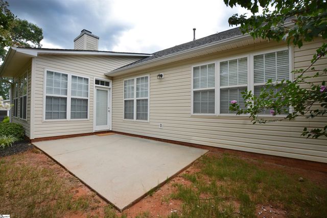 7 Meadowlands Way, Greenville, SC 29615