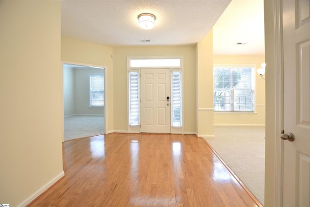 7 Meadowlands Way, Greenville, SC 29615