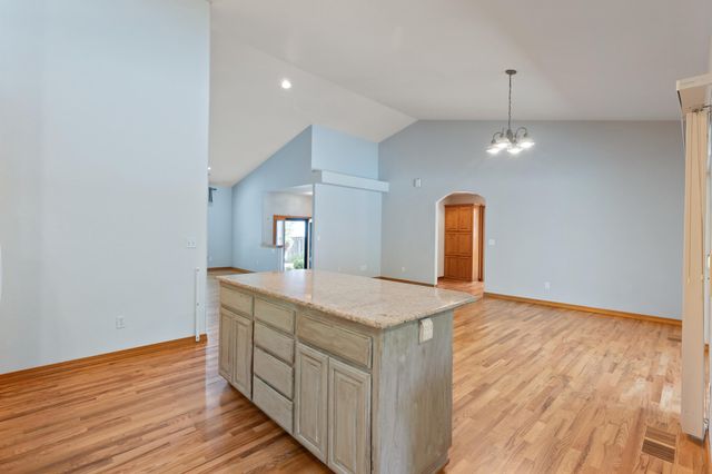 1946 NW Crown Street, Grants Pass, OR 97526
