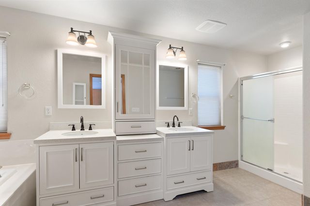 1946 NW Crown Street, Grants Pass, OR 97526