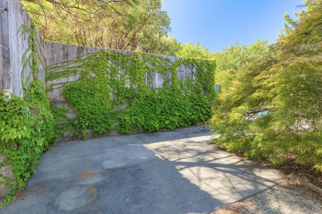 1946 NW Crown Street, Grants Pass, OR 97526