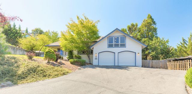 1946 NW Crown Street, Grants Pass, OR 97526
