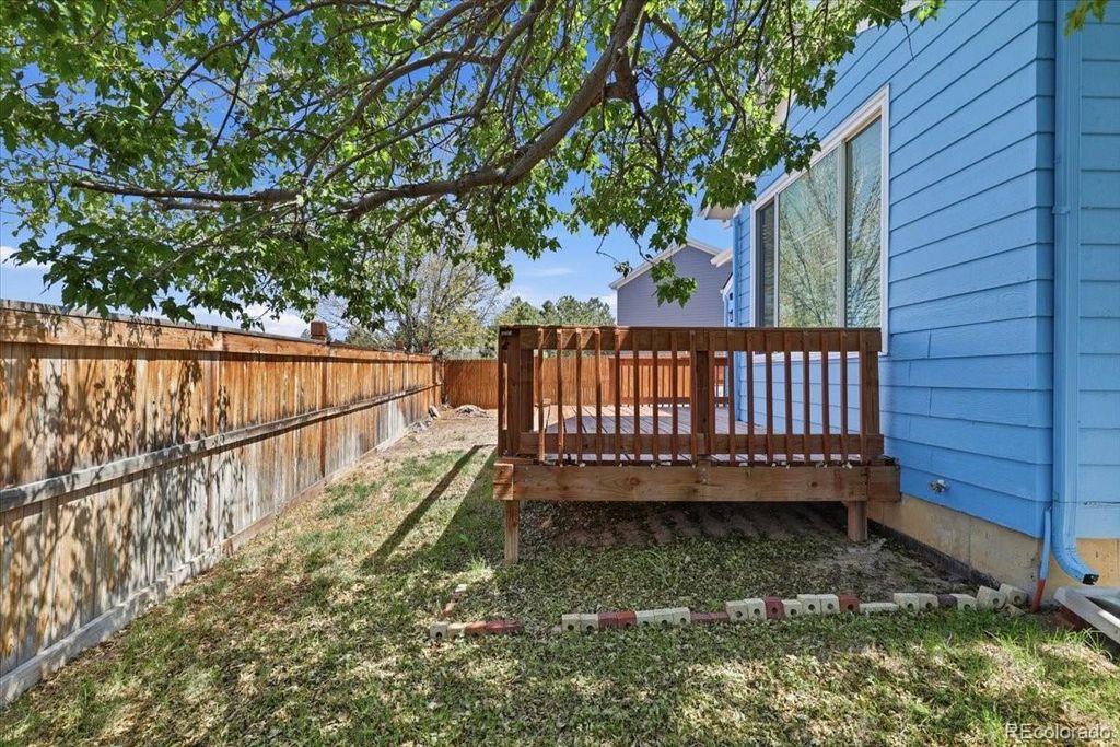 Image 15 of property listing at 19333 E Prentice Place, Centennial, CO 80015