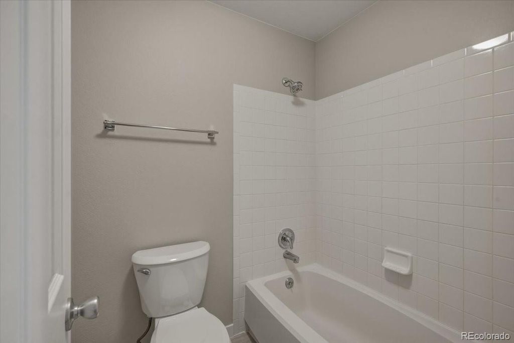 Image 29 of property listing at 19333 E Prentice Place, Centennial, CO 80015