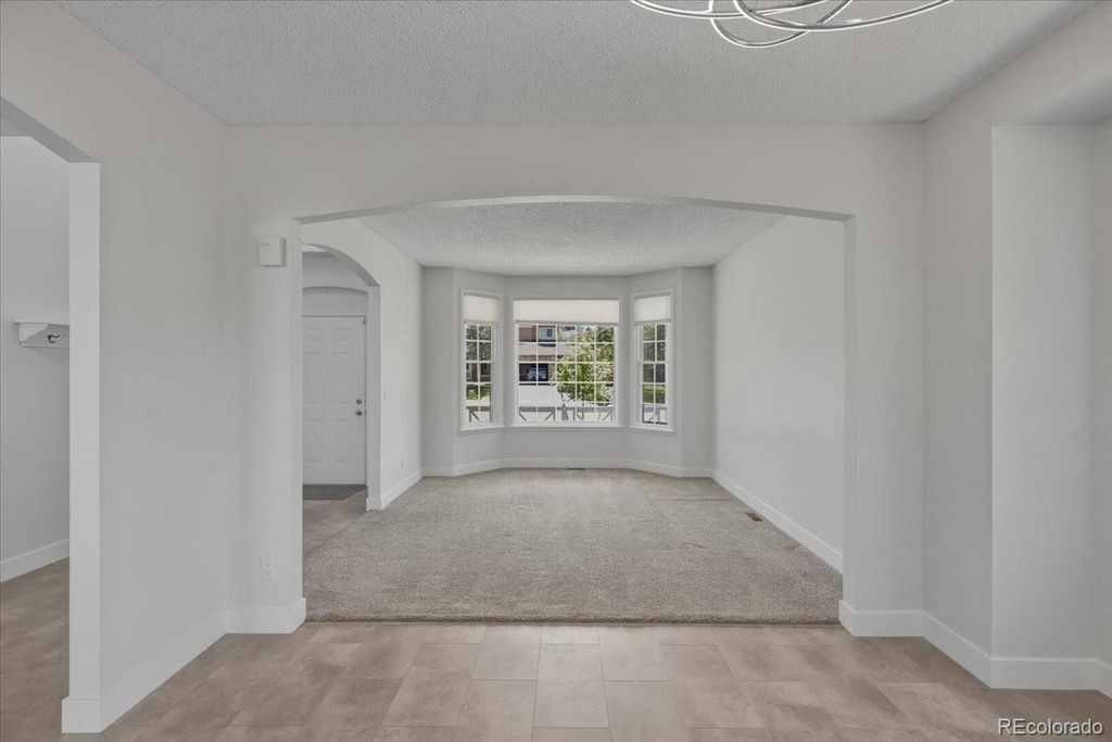 Image 4 of property listing at 19333 E Prentice Place, Centennial, CO 80015