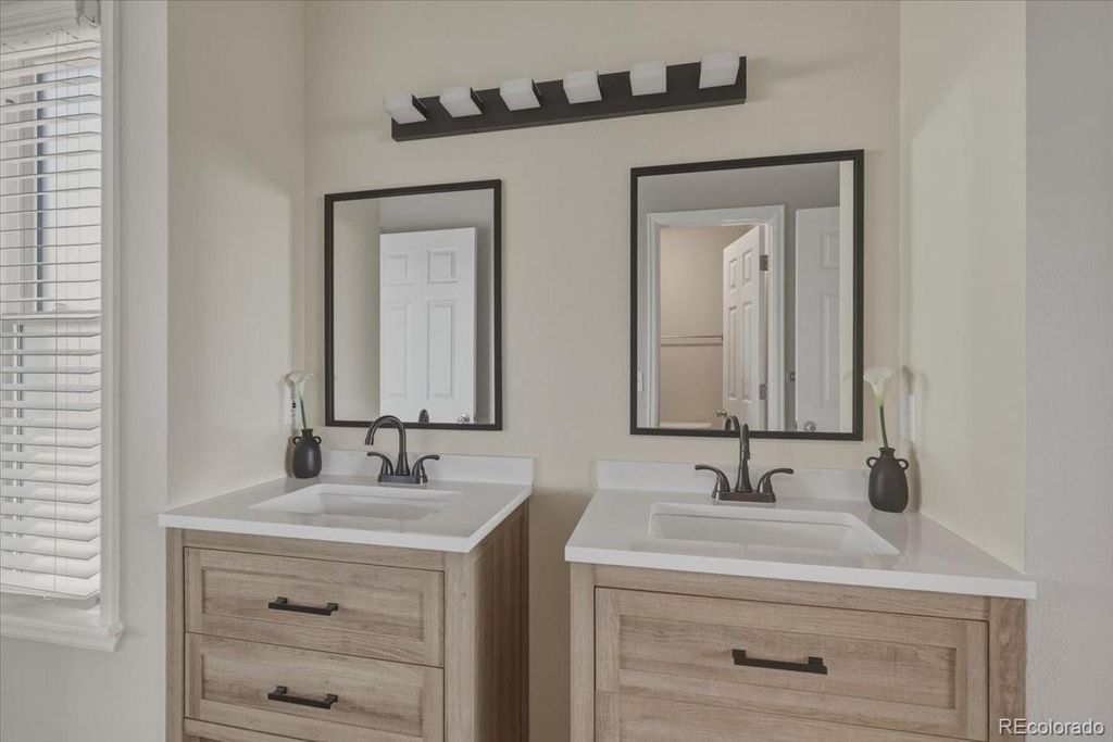 Image 44 of property listing at 19333 E Prentice Place, Centennial, CO 80015