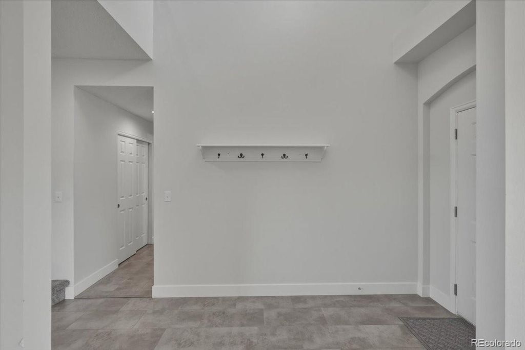 Image 9 of property listing at 19333 E Prentice Place, Centennial, CO 80015