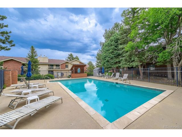 501 Manhattan Dr 103, Boulder, CO 80303