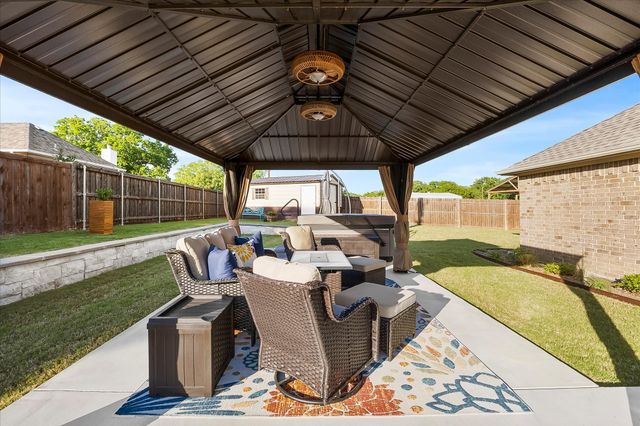 2808 Rodeo Drive, Quinlan, TX 75474