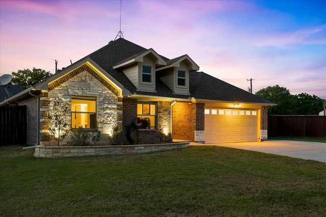 2808 Rodeo Drive, Quinlan, TX 75474