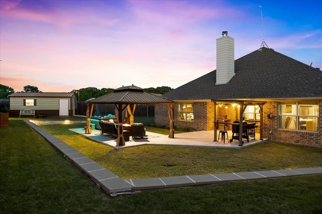 2808 Rodeo Drive, Quinlan, TX 75474