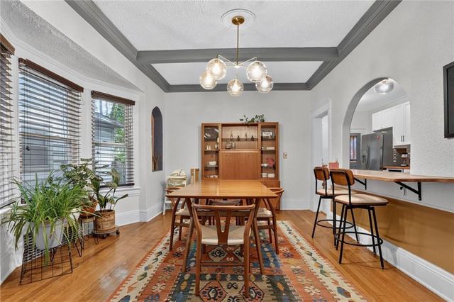 140 Kensington Avenue, Kansas City, MO 64123