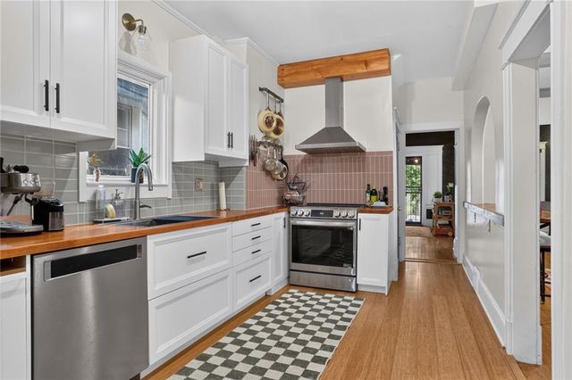 140 Kensington Avenue, Kansas City, MO 64123