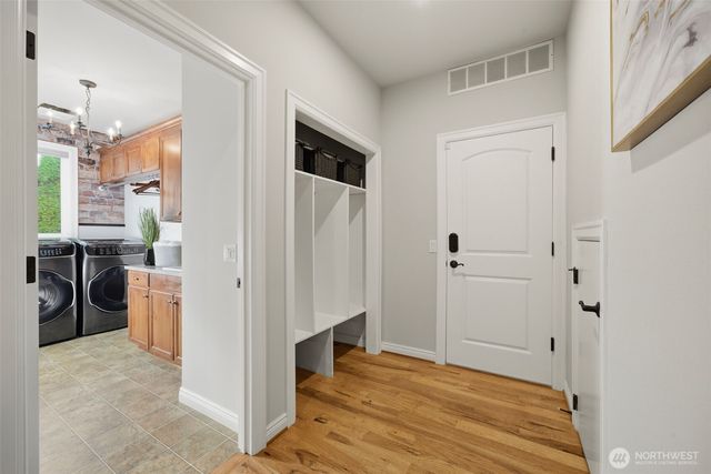 3808 212th Avenue SE, Sammamish, WA 98075