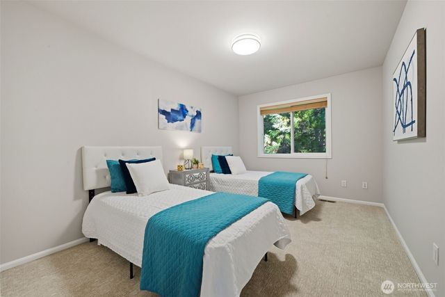 3808 212th Avenue SE, Sammamish, WA 98075