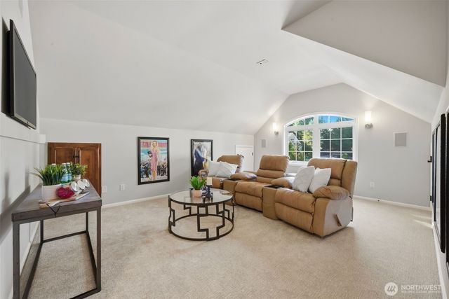 3808 212th Avenue SE, Sammamish, WA 98075