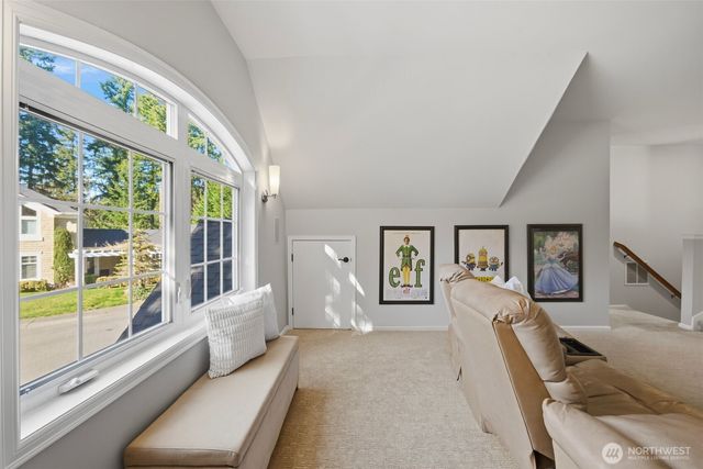 3808 212th Avenue SE, Sammamish, WA 98075