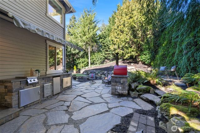 3808 212th Avenue SE, Sammamish, WA 98075