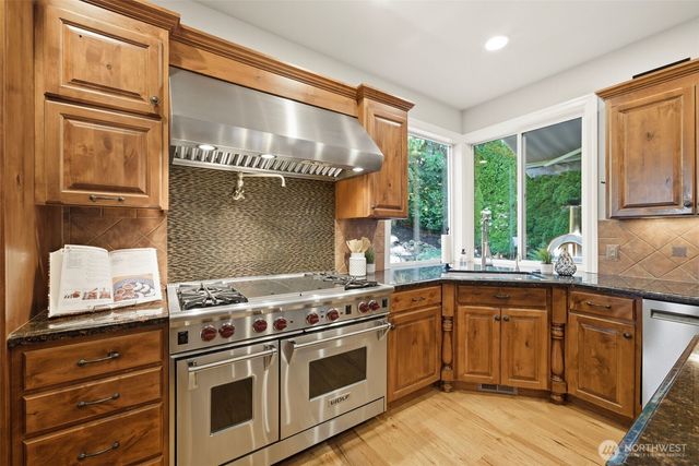 3808 212th Avenue SE, Sammamish, WA 98075