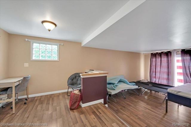 16 S North Shore Drive, Lake Orion Village, MI 48362
