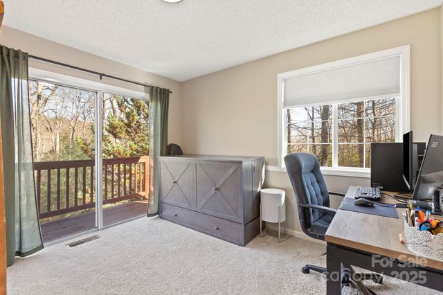 124 Flat Creek Drive, Lake Toxaway, NC 28747