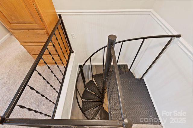 124 Flat Creek Drive, Lake Toxaway, NC 28747