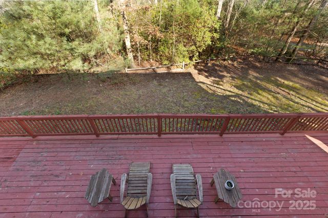 124 Flat Creek Drive, Lake Toxaway, NC 28747