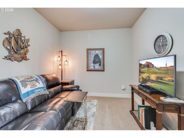 430 N STONEGATE Dr, Washougal, WA 98671