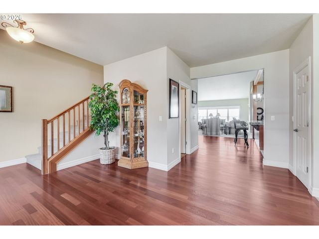 430 N STONEGATE Dr, Washougal, WA 98671
