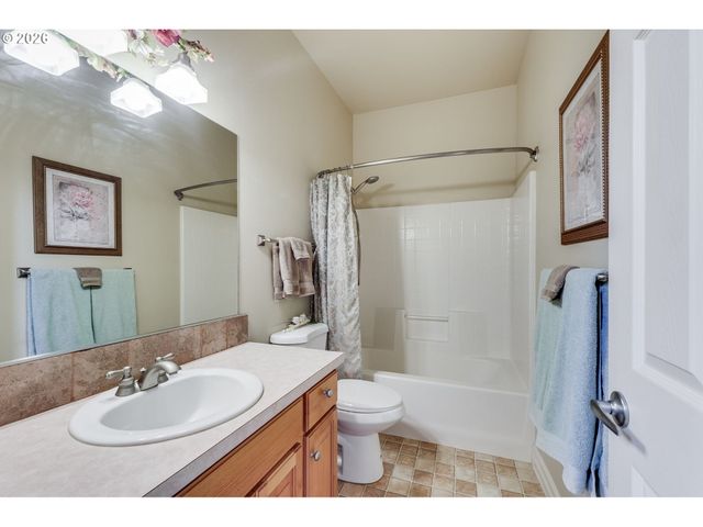 430 N STONEGATE Dr, Washougal, WA 98671