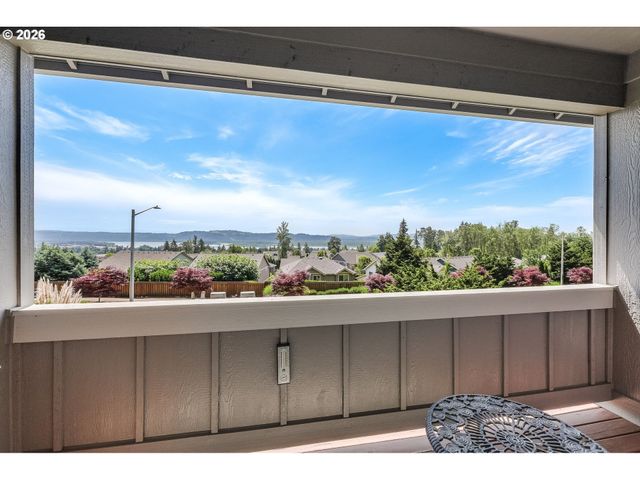 430 N STONEGATE Dr, Washougal, WA 98671