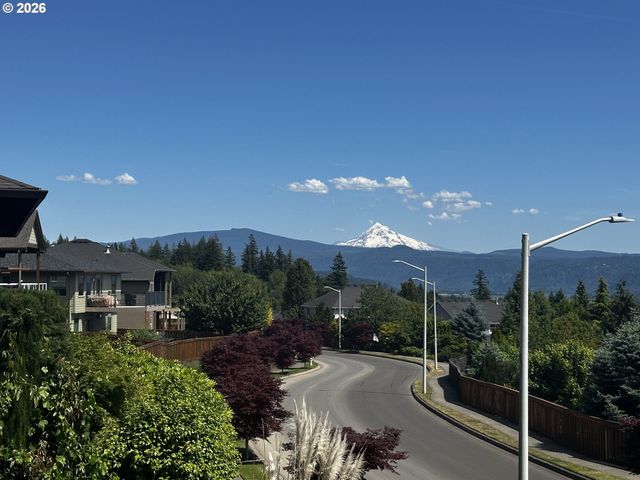 430 N STONEGATE Dr, Washougal, WA 98671