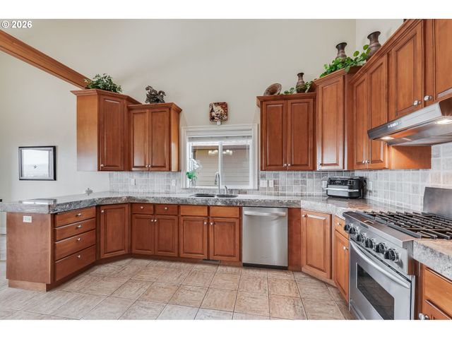 430 N STONEGATE Dr, Washougal, WA 98671