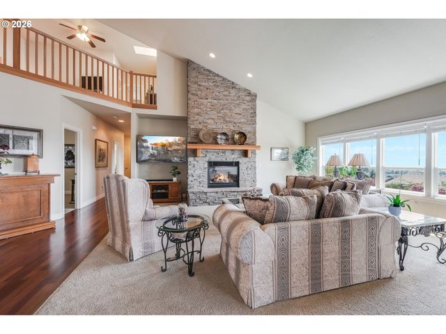 430 N STONEGATE Dr, Washougal, WA 98671