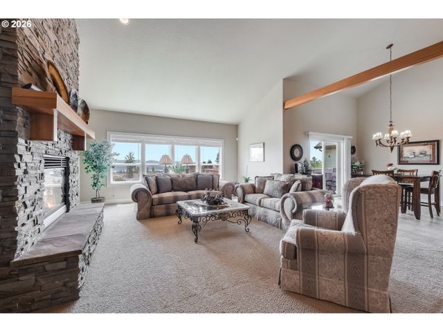 430 N STONEGATE Dr, Washougal, WA 98671