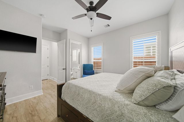9606 Stonecross Bend Drive, Houston, TX 77070