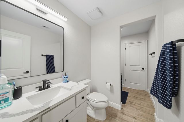 9606 Stonecross Bend Drive, Houston, TX 77070