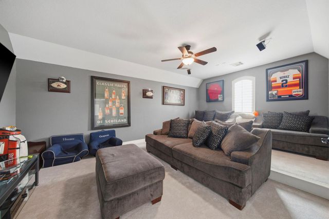 9606 Stonecross Bend Drive, Houston, TX 77070