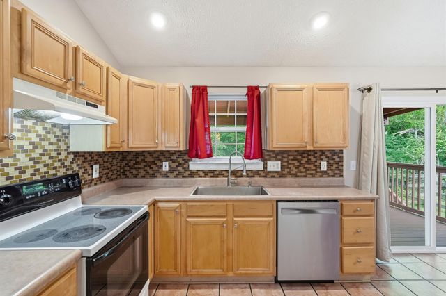 2016 Gribble Drive, Covington, KY 41017