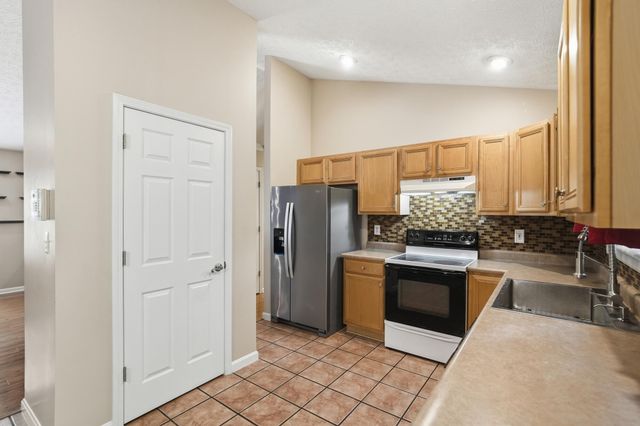 2016 Gribble Drive, Covington, KY 41017