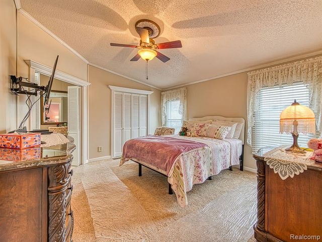 29403 Wedgewood, Flat Rock, MI 48134