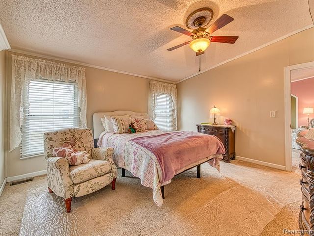 29403 Wedgewood, Flat Rock, MI 48134