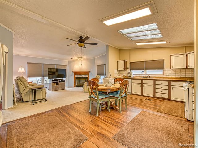 29403 Wedgewood, Flat Rock, MI 48134