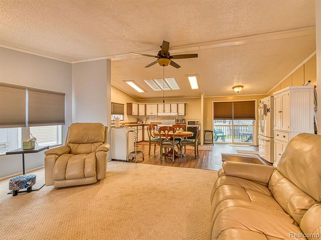 29403 Wedgewood, Flat Rock, MI 48134