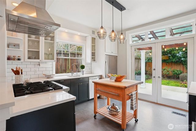 3141 Broadway E, Seattle, WA 98102