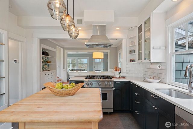 3141 Broadway E, Seattle, WA 98102