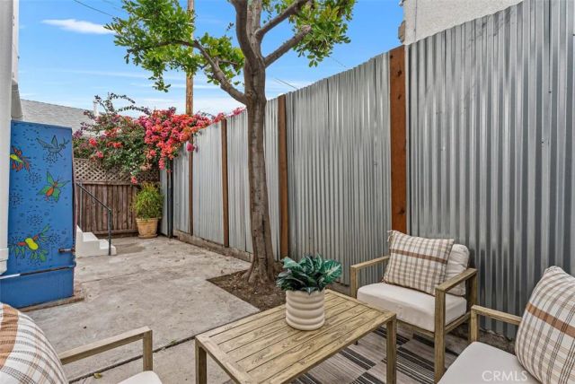 1014 Gaviota Avenue, Long Beach, CA 90813