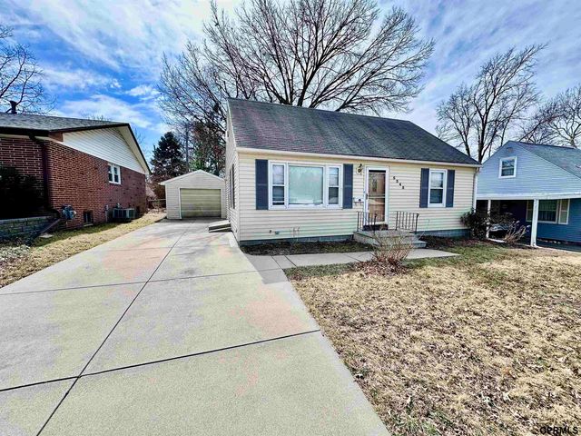 5345 Franklin Street, Lincoln, NE 68506